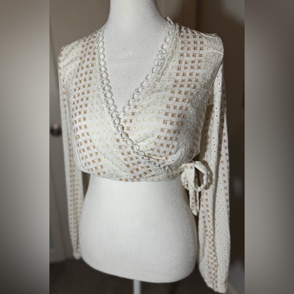 Blue Rain Women’s Cream Cropped Wrap Top Shirt Eyelet Embroidery Loop Trim XS